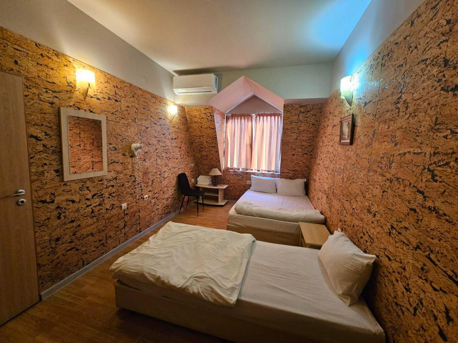 Отель Complex Racic Voyvodinovo Экстерьер фото